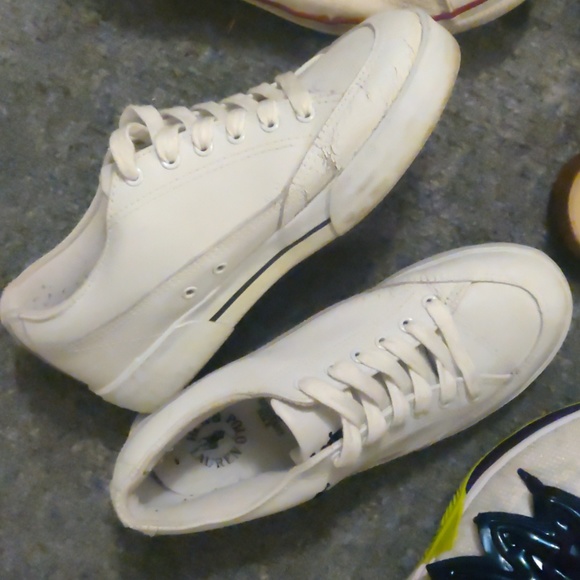 ***SOLD OUT!!*** $8, $10 & $15 SHOE SALE!! You choose... - Picture 3 of 8